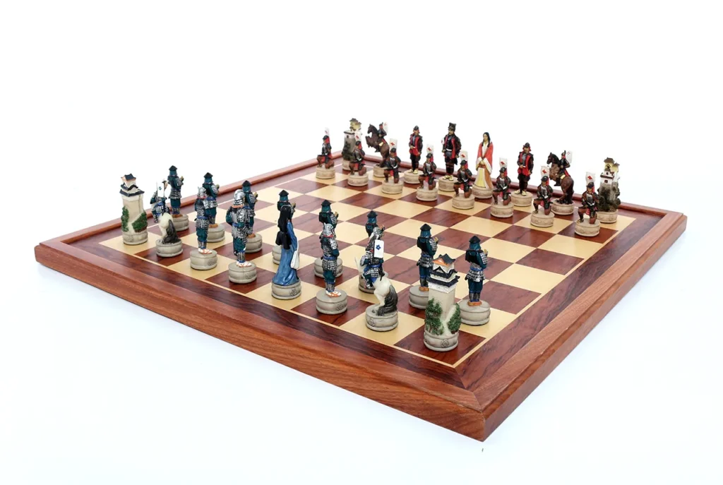 Sengoku Period chessmen arranged with the daimyo side in front and the opposing samurai clan opposite