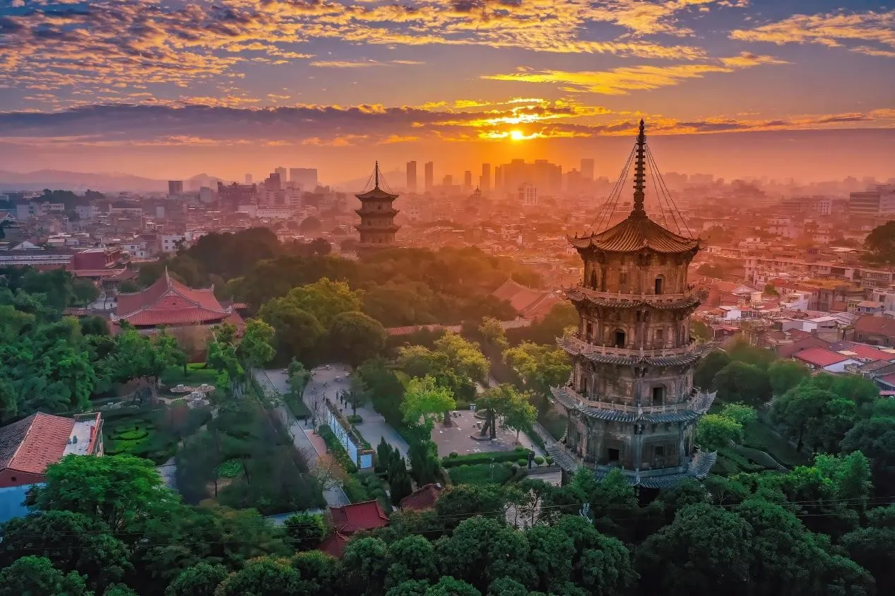 Quanzhou city skyline, a key manufacturing base for custom resin chess sets and polyresin crafts in China